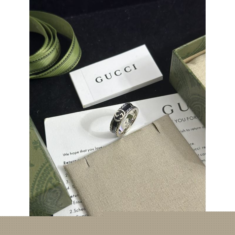G*u*i rings